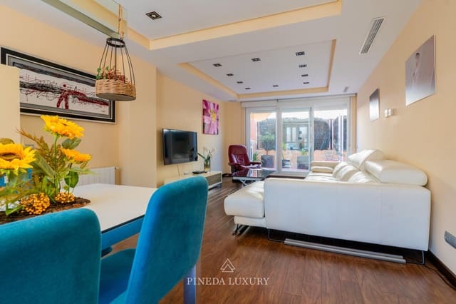 Adosado de 3 habitaciones en Puig en venta con garaje - 490.000 € (Ref: 9414091)