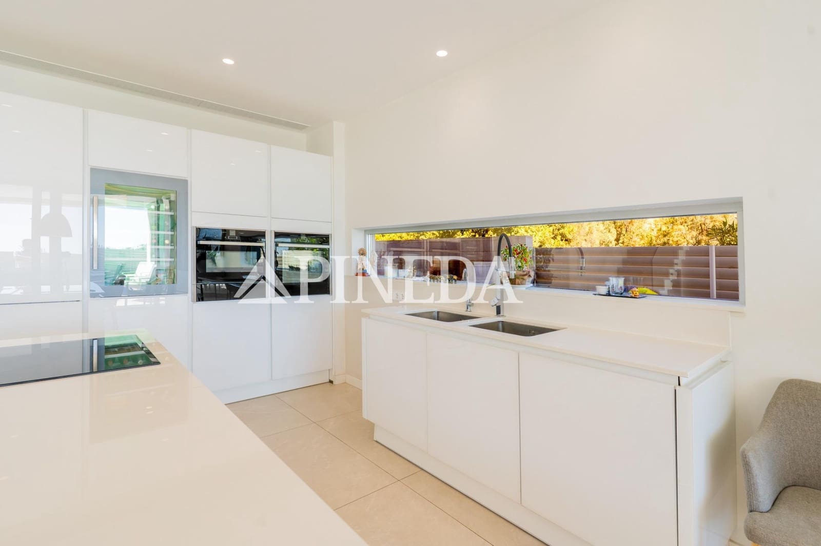 6 bedroom Villa for sale in Sagunto / Sagunt with pool garage - € 1,650,000 (Ref: 9414092)