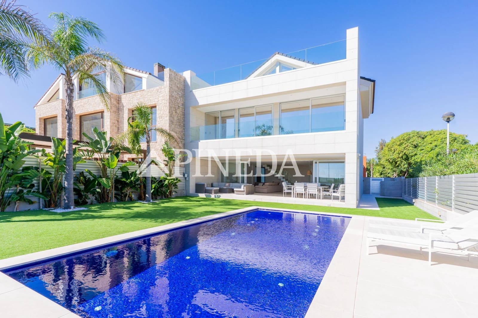 6 bedroom Villa for sale in Sagunto / Sagunt with pool garage - € 1,650,000 (Ref: 9414092)