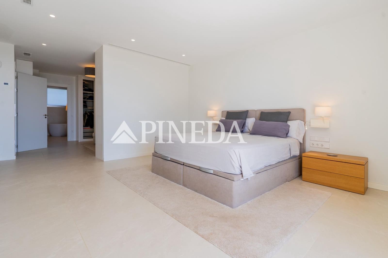 6 bedroom Villa for sale in Sagunto / Sagunt with pool garage - € 1,650,000 (Ref: 9414092)