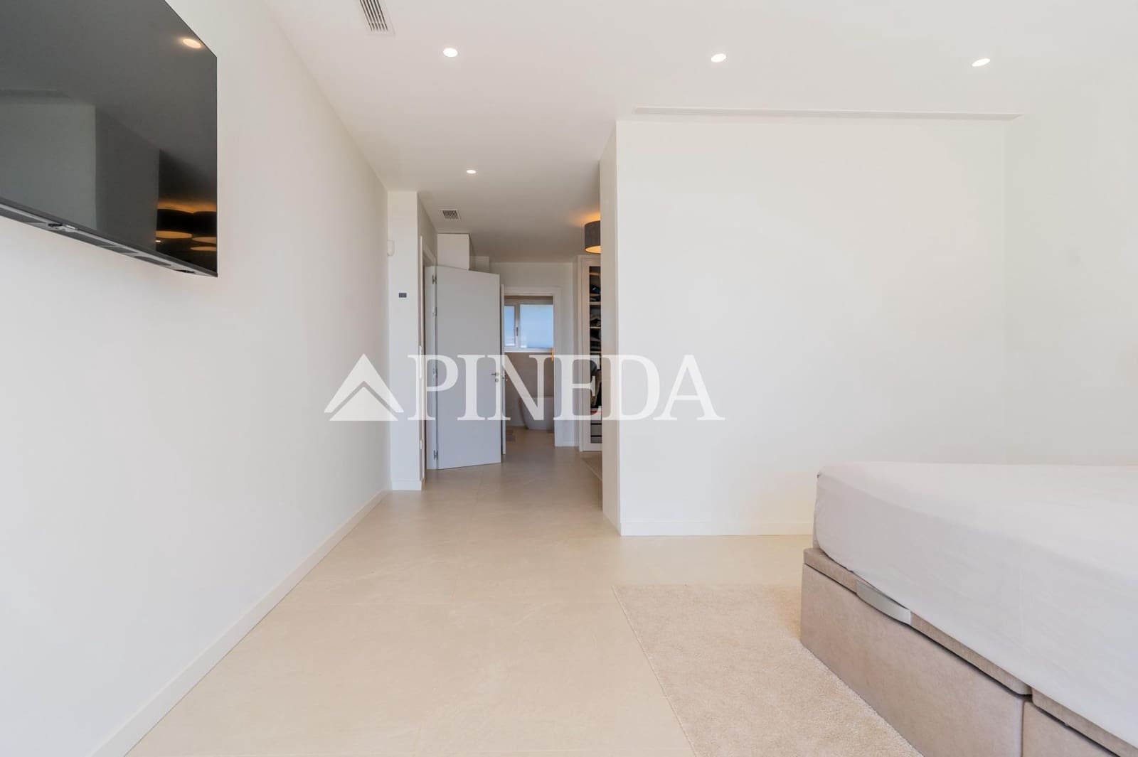 6 bedroom Villa for sale in Sagunto / Sagunt with pool garage - € 1,650,000 (Ref: 9414092)