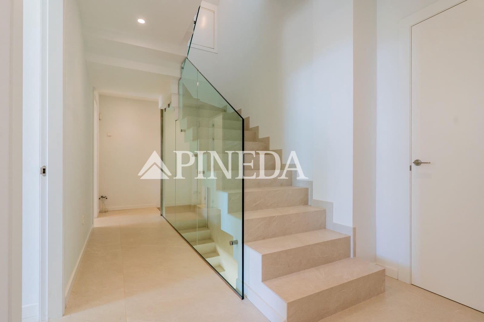 6 bedroom Villa for sale in Sagunto / Sagunt with pool garage - € 1,650,000 (Ref: 9414092)