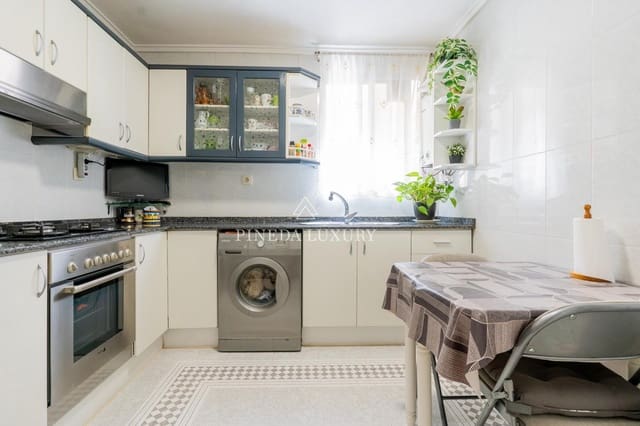 3 soveværelse Lejlighed til salg i Algiros, Valencia by - € 352.000 (Ref: 9415918)