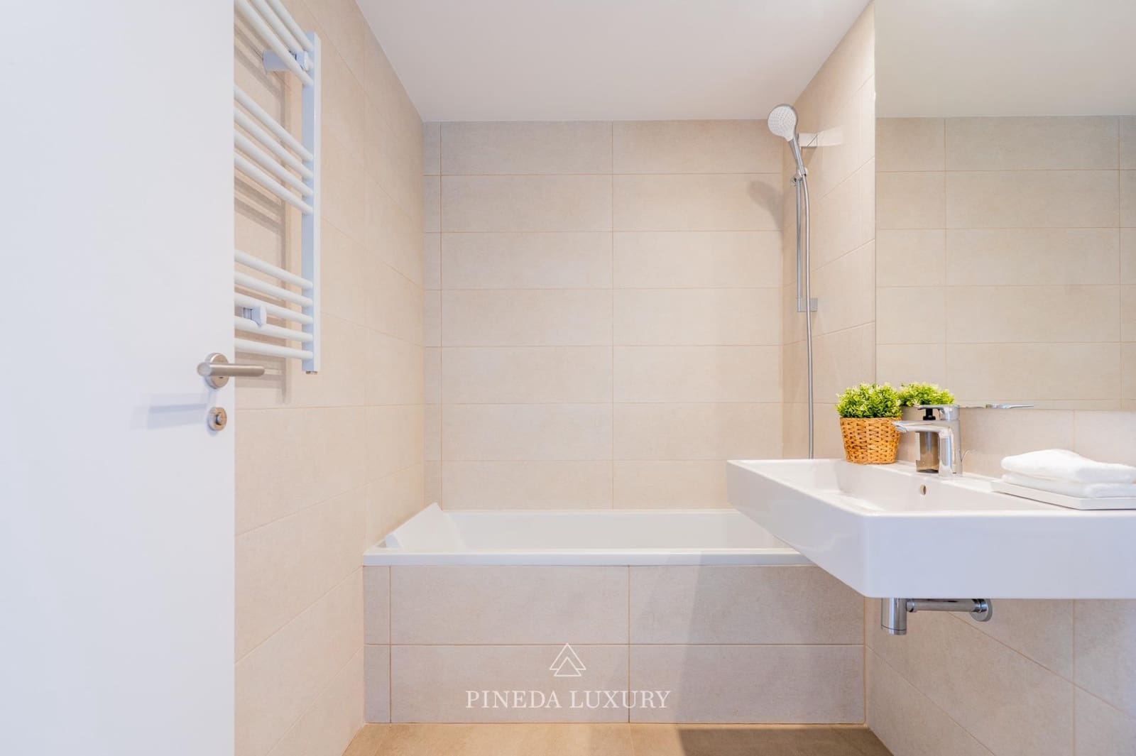 3 slaapkamer Flat te koop in Godella met zwembad garage - € 466.000 (Ref: 9436237)