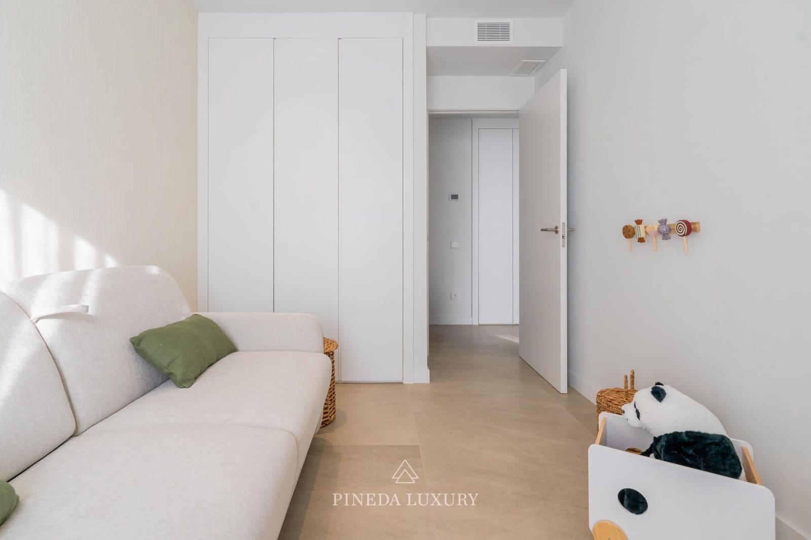 5 soveværelse Rækkehus til salg i Campolivar med swimmingpool garage - € 825.000 (Ref: 9440117)