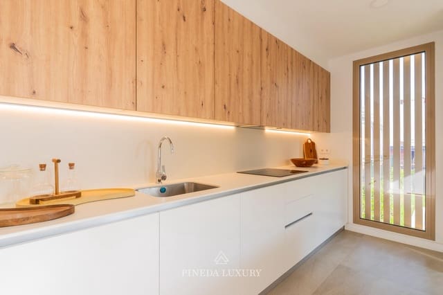 5 soverom Rekkehus til salgs i Campolivar, Godella med svømmebasseng garasje - € 825 000 (Ref: 9440117)