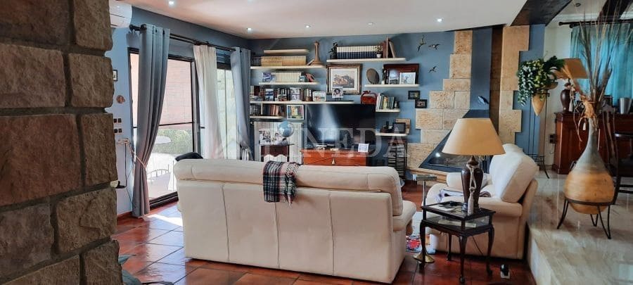 4 makuuhuone Huvila myytävänä paikassa Pucol mukana uima-altaan 
autotalli - 1 100 000 € (Ref: 9482037)