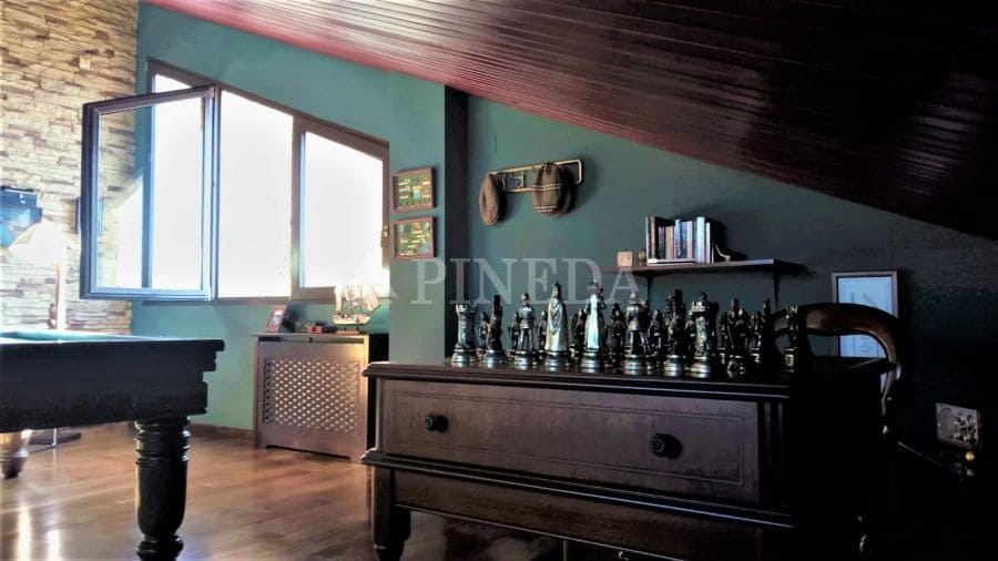 4 makuuhuone Huvila myytävänä paikassa Pucol mukana uima-altaan 
autotalli - 1 100 000 € (Ref: 9482037)