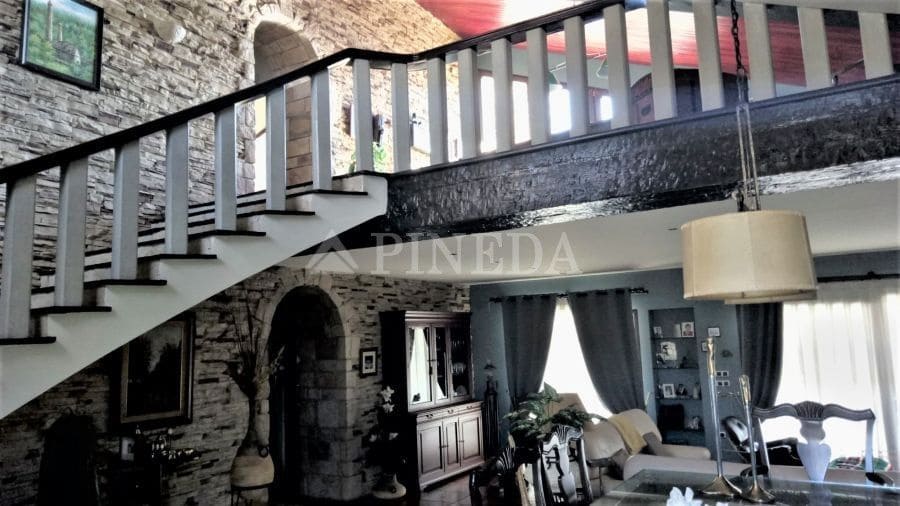 4 makuuhuone Huvila myytävänä paikassa Pucol mukana uima-altaan 
autotalli - 1 100 000 € (Ref: 9482037)