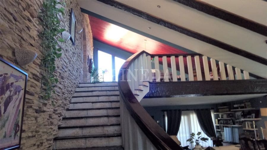 4 makuuhuone Huvila myytävänä paikassa Pucol mukana uima-altaan 
autotalli - 1 100 000 € (Ref: 9482037)