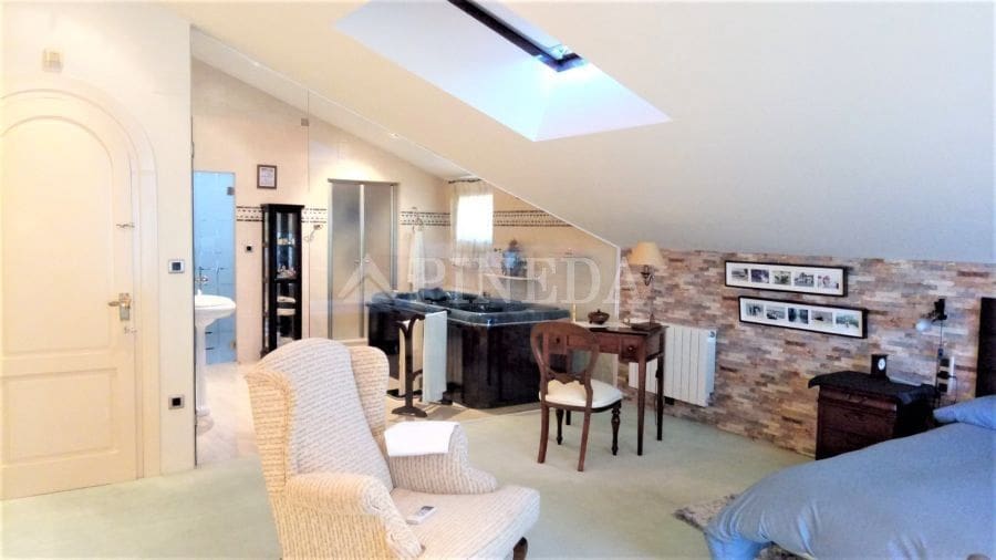 4 makuuhuone Huvila myytävänä paikassa Pucol mukana uima-altaan 
autotalli - 1 100 000 € (Ref: 9482037)