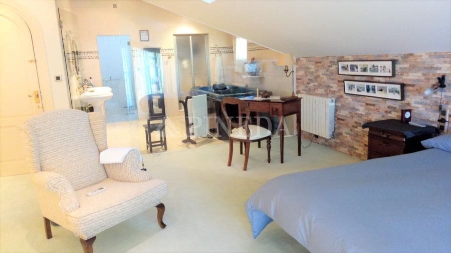 4 makuuhuone Huvila myytävänä paikassa Pucol mukana uima-altaan 
autotalli - 1 100 000 € (Ref: 9482037)