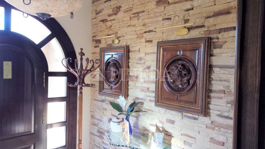 4 makuuhuone Huvila myytävänä paikassa Pucol mukana uima-altaan 
autotalli - 1 100 000 € (Ref: 9482037)