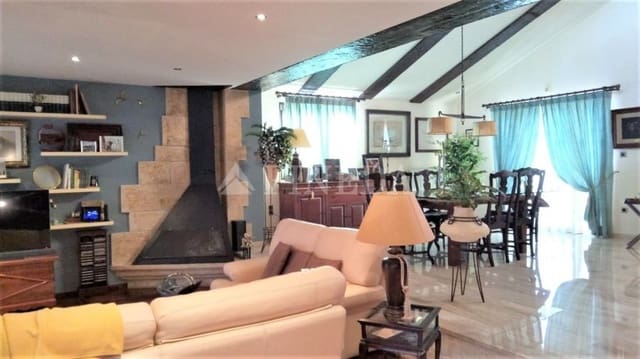 4 makuuhuone Huvila myytävänä paikassa Puçol mukana uima-altaan 
autotalli - 1 100 000 € (Ref: 9482037)