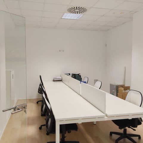 3 camera da letto Ufficio da affittare in Sant Francesc, Valencia città - 1.300 € (Rif: 9504287)