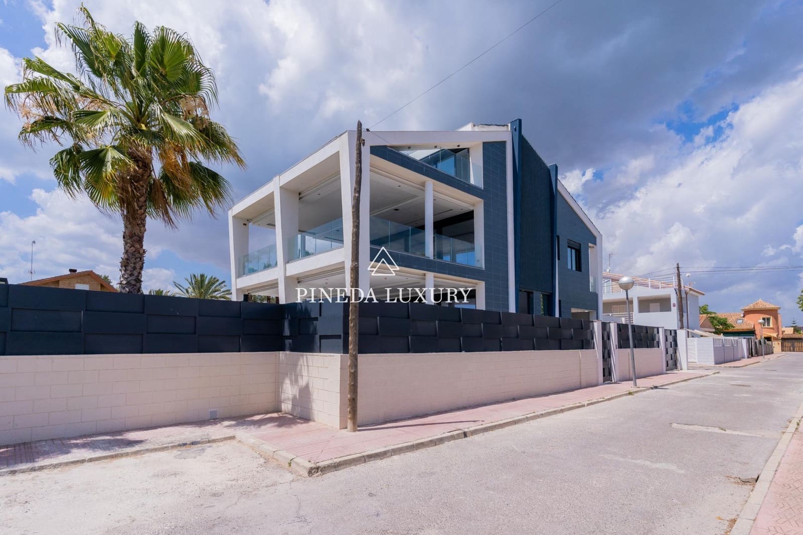 5 chambre Villa/Maison à vendre à Sagunto / Sagunt avec piscine - 3 000 000 € (Ref: 9533720)