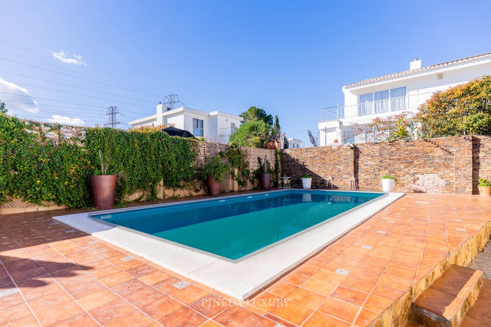 6 soveværelse Villa til salg i L'Eliana med garage - € 860.000 (Ref: 9599526)