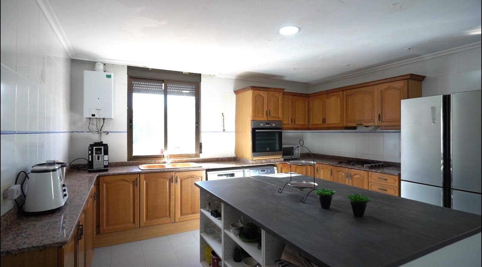 6 sypialnia Willa na sprzedaż w L'Eliana z garażem - 860 000 € (Ref: 9599526)