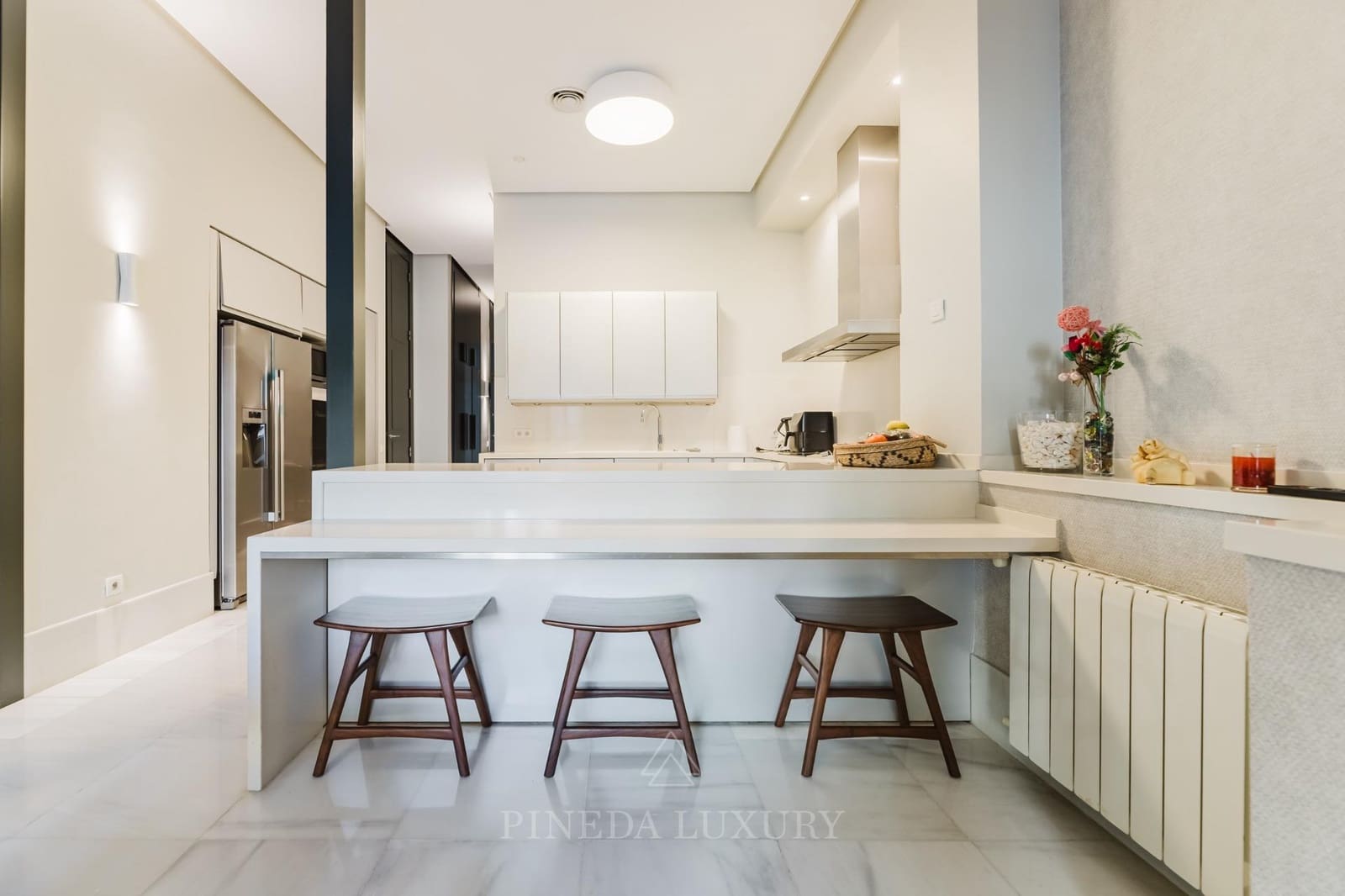 5 bedroom Flat for sale in Valencia city with garage - € 2,575,000 (Ref: 9625556)