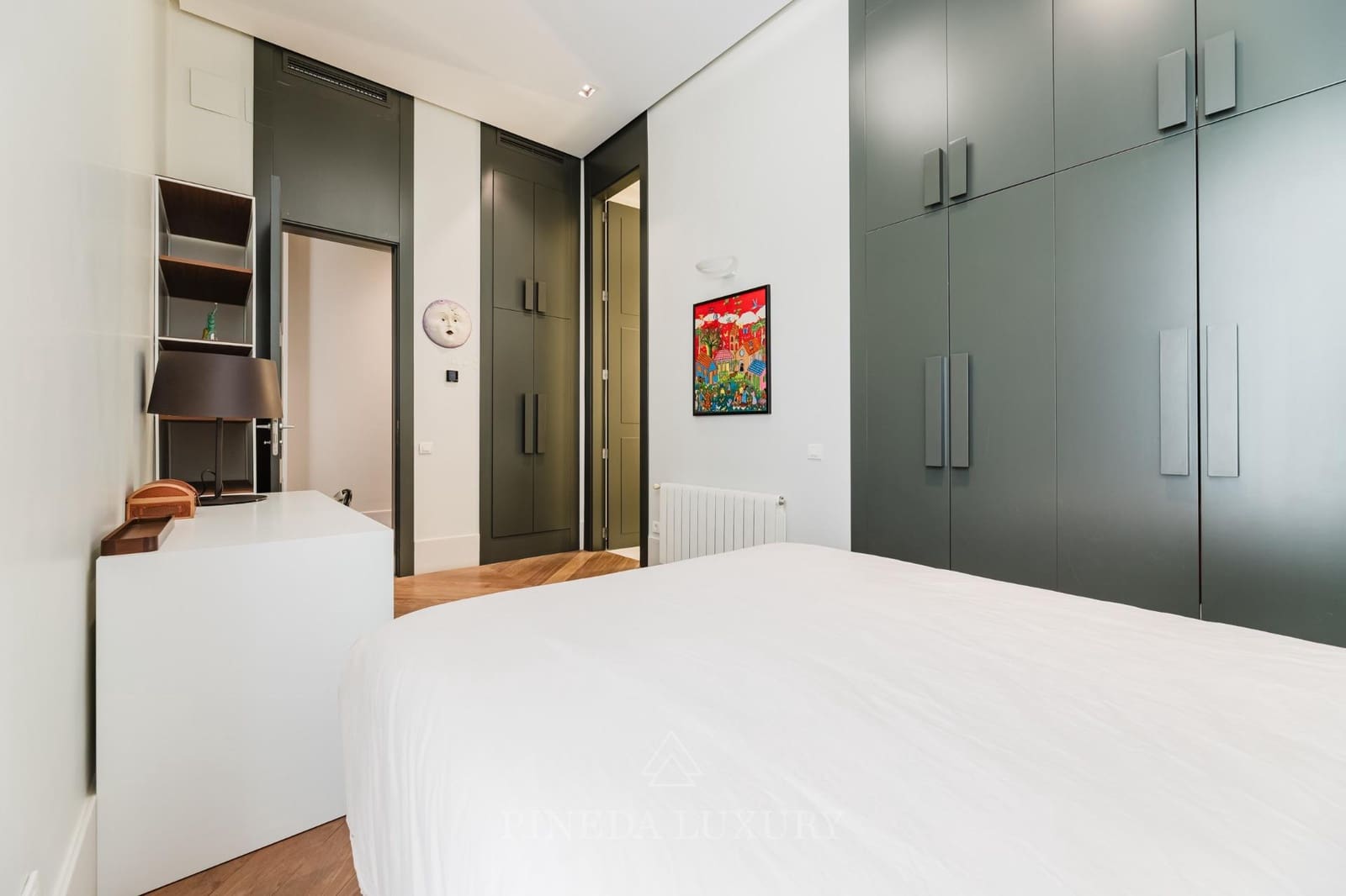 5 bedroom Flat for sale in Valencia city with garage - € 2,575,000 (Ref: 9625556)