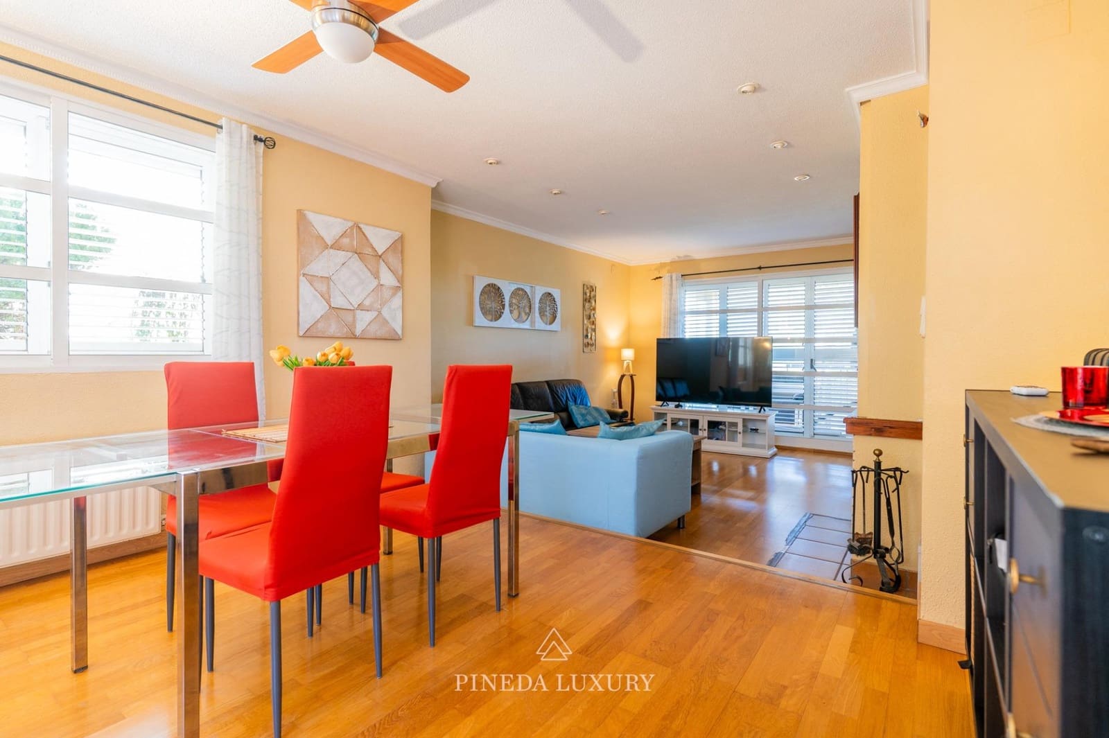 4 soveværelse Villa til salg i Pucol med swimmingpool garage - € 550.000 (Ref: 9732115)