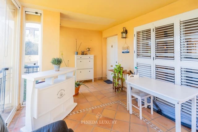 4 Zimmer Villa zu verkaufen in Puçol mit Pool Garage - 550.000 € (Ref: 9732115)