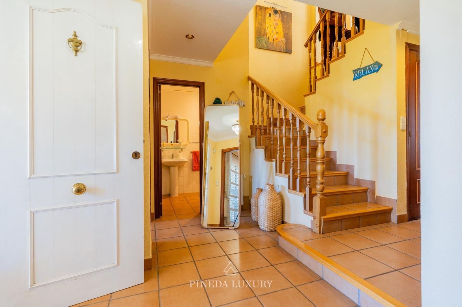 4 soveværelse Villa til salg i Pucol med swimmingpool garage - € 550.000 (Ref: 9732115)