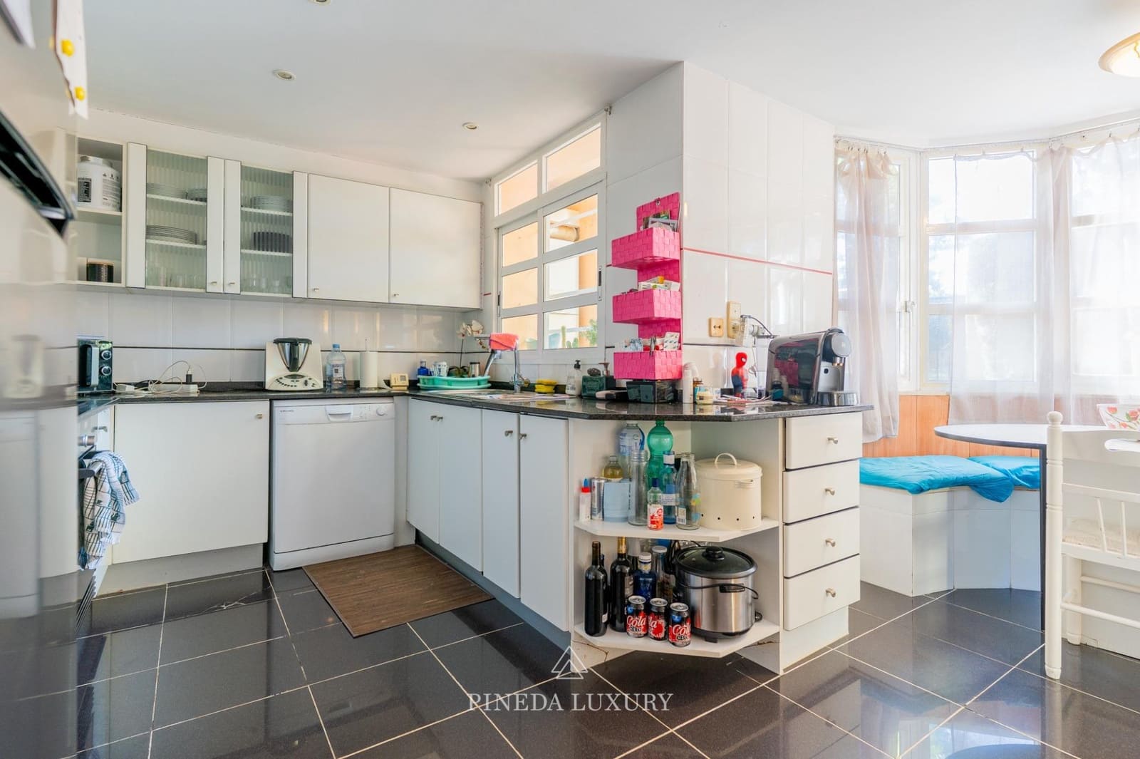 4 soveværelse Villa til salg i Pucol med swimmingpool garage - € 550.000 (Ref: 9732115)