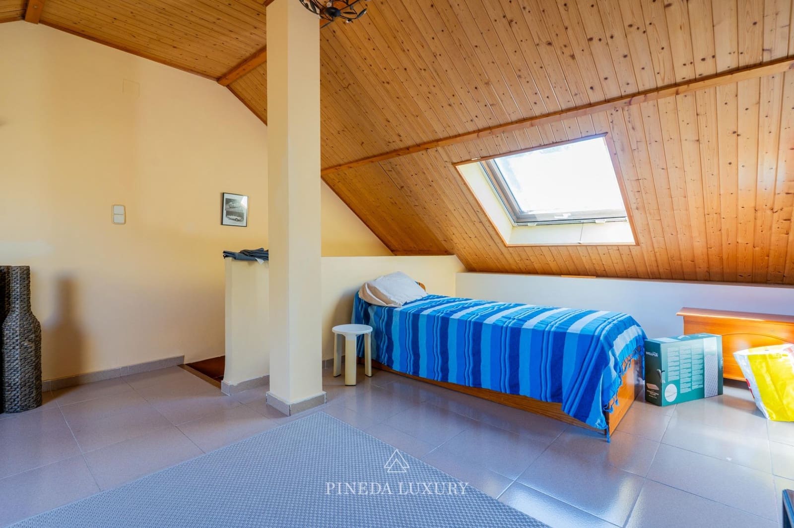 4 soveværelse Villa til salg i Pucol med swimmingpool garage - € 550.000 (Ref: 9732115)