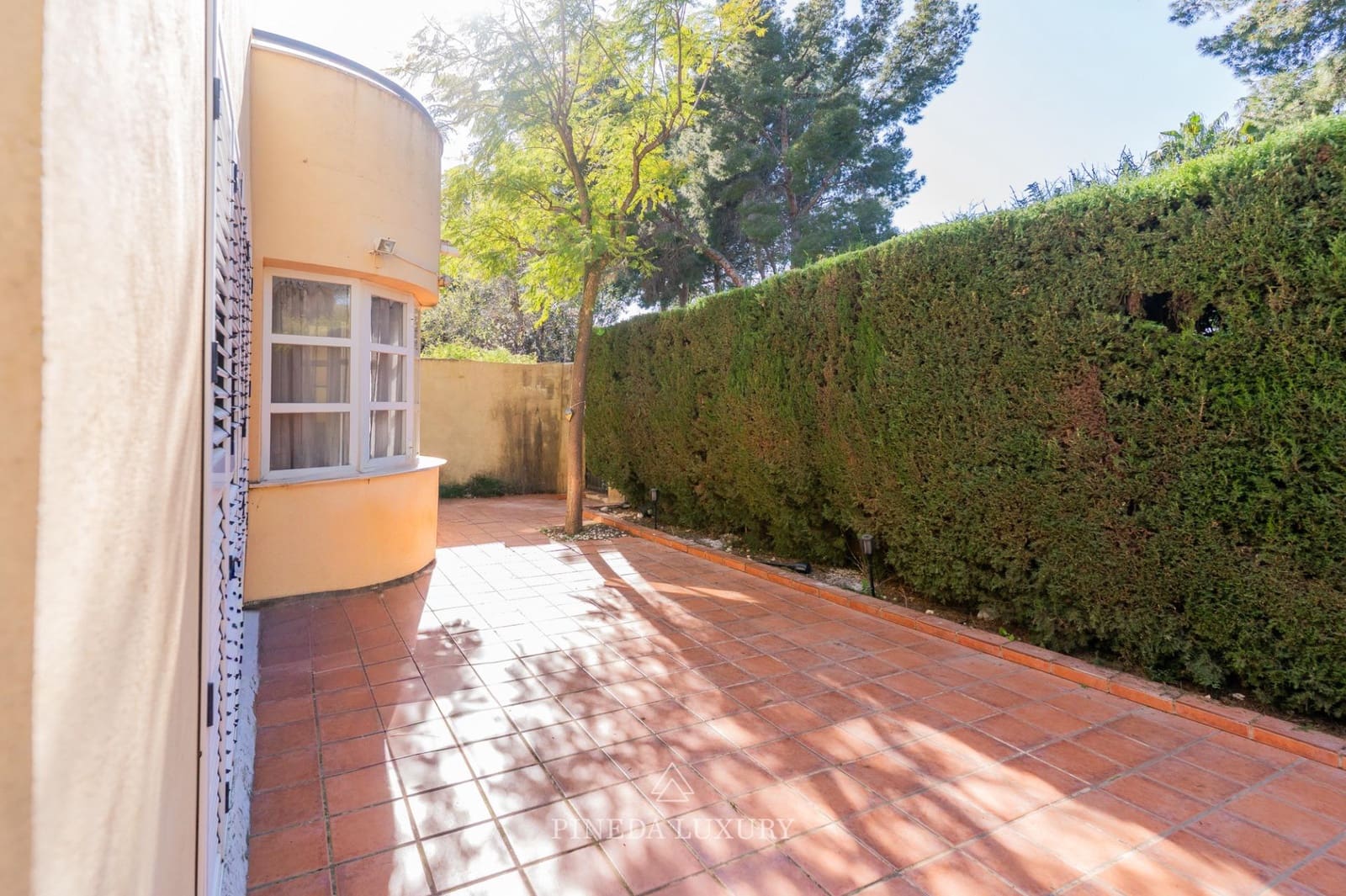 4 soveværelse Villa til salg i Pucol med swimmingpool garage - € 550.000 (Ref: 9732115)