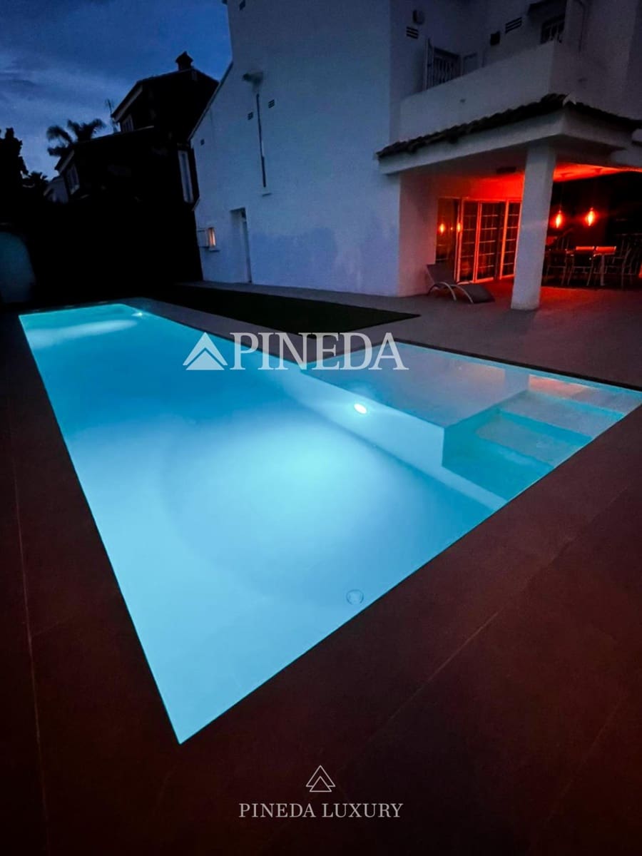 4 bedroom Villa for sale in Pucol with pool - € 849,000 (Ref: 9799244)