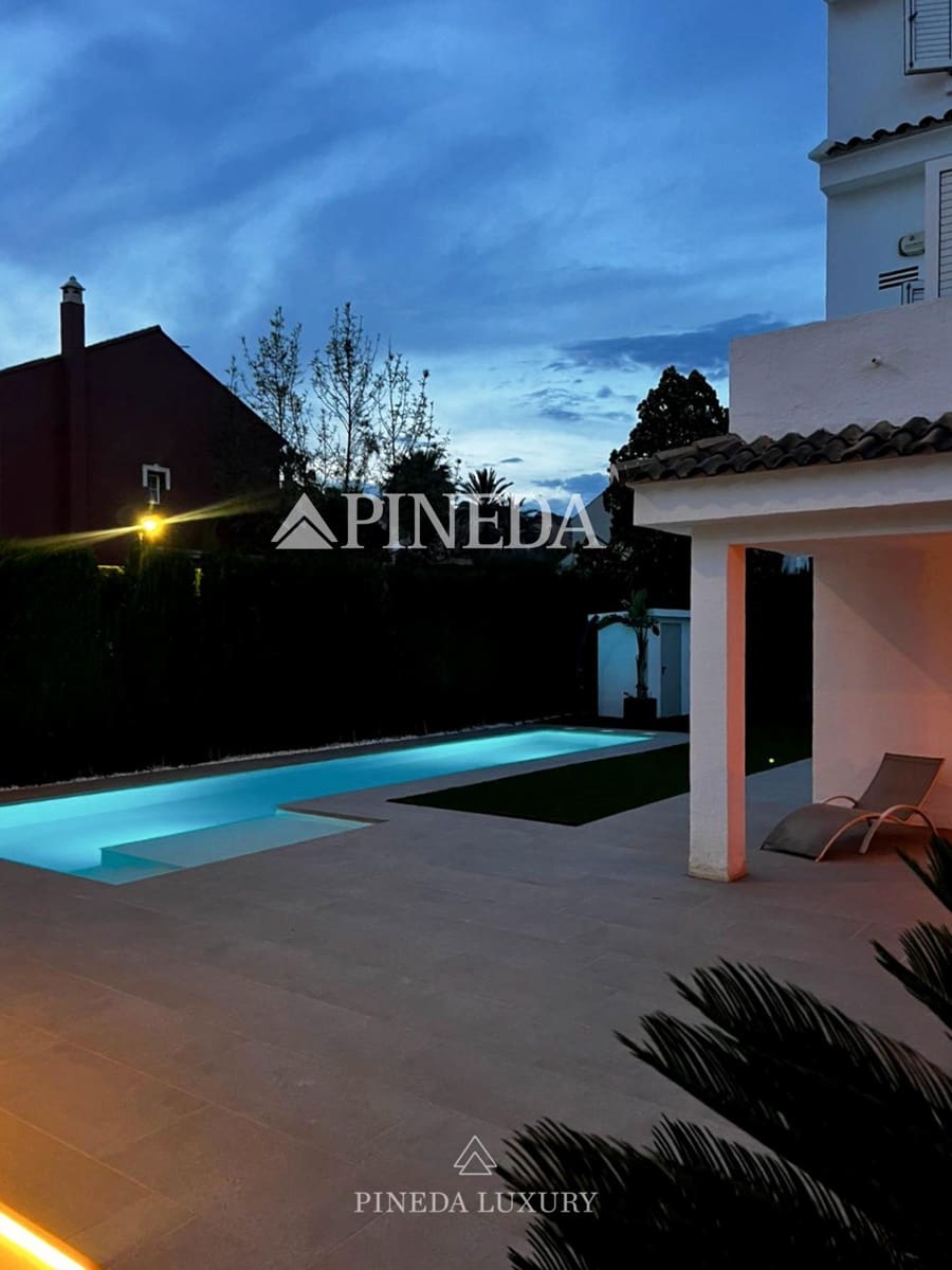 4 bedroom Villa for sale in Pucol with pool - € 849,000 (Ref: 9799244)