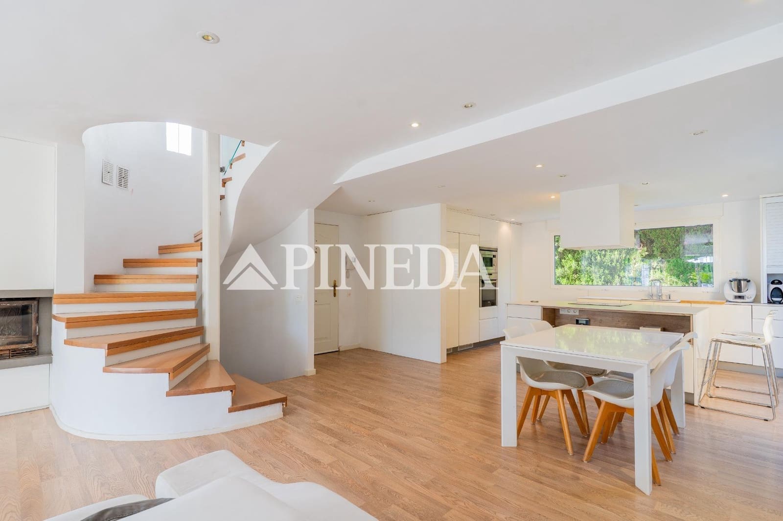 4 bedroom Villa for sale in Pucol with pool - € 849,000 (Ref: 9799244)