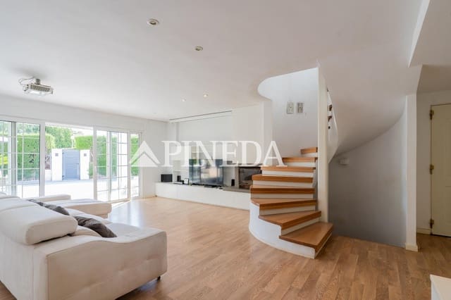 Chalet de 4 habitaciones en Puçol en venta con piscina - 849.000 € (Ref: 9799244)