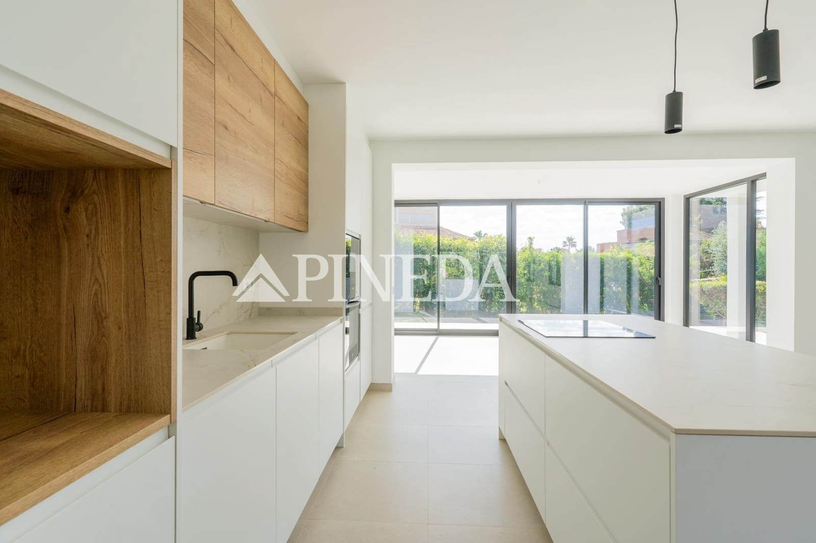 5 Zimmer Villa zu verkaufen in Pucol mit Pool - 1.250.000 € (Ref: 9829088)