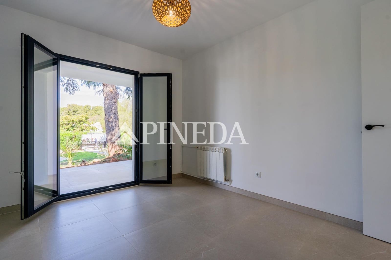 5 Zimmer Villa zu verkaufen in Pucol mit Pool - 1.250.000 € (Ref: 9829088)