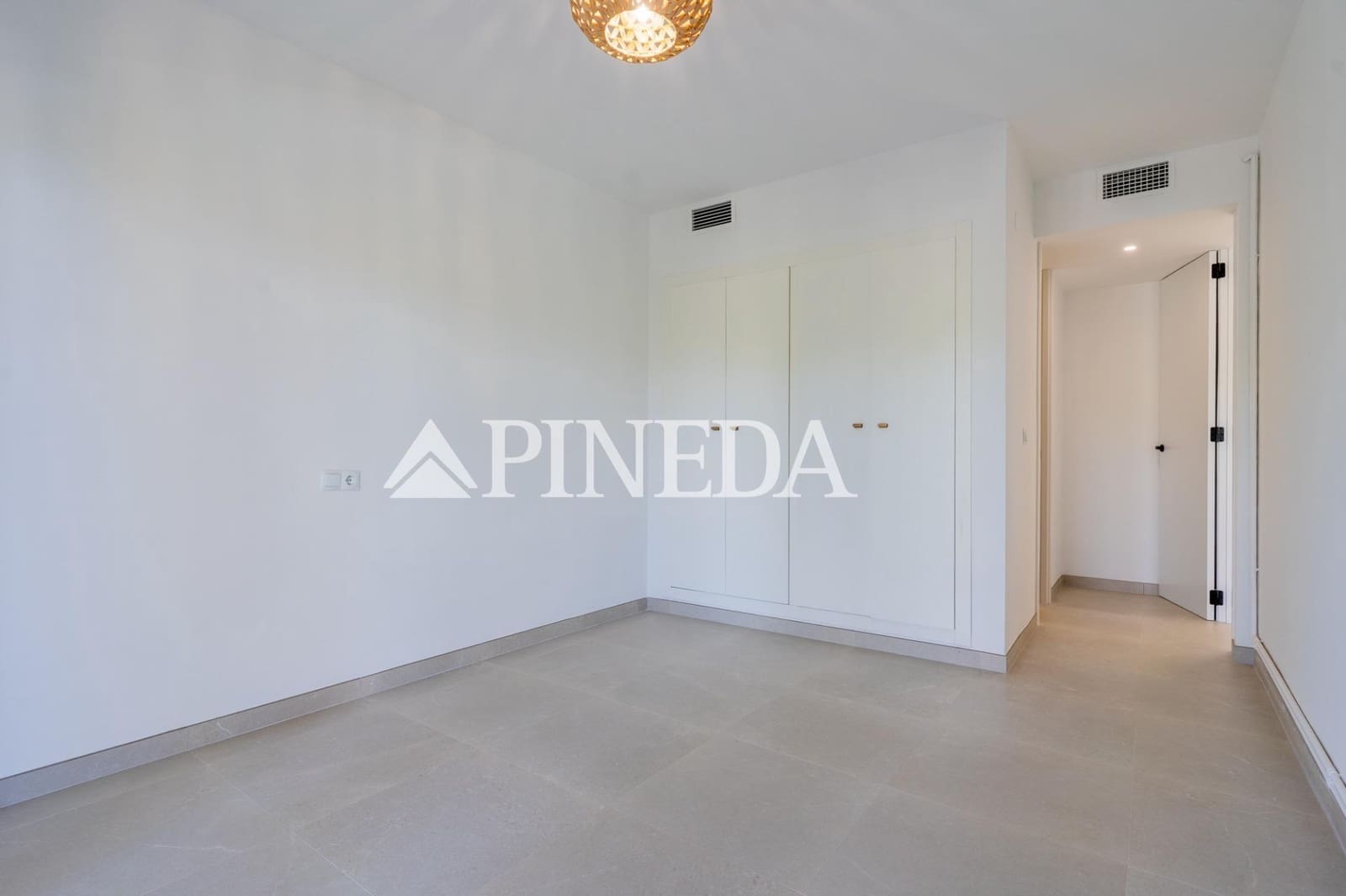 5 Zimmer Villa zu verkaufen in Pucol mit Pool - 1.250.000 € (Ref: 9829088)