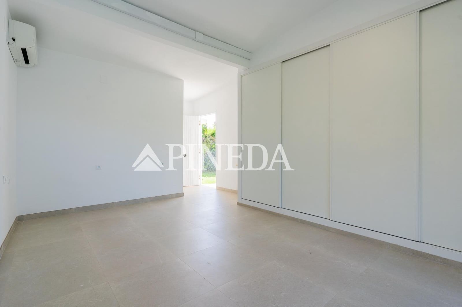 5 Zimmer Villa zu verkaufen in Pucol mit Pool - 1.250.000 € (Ref: 9829088)