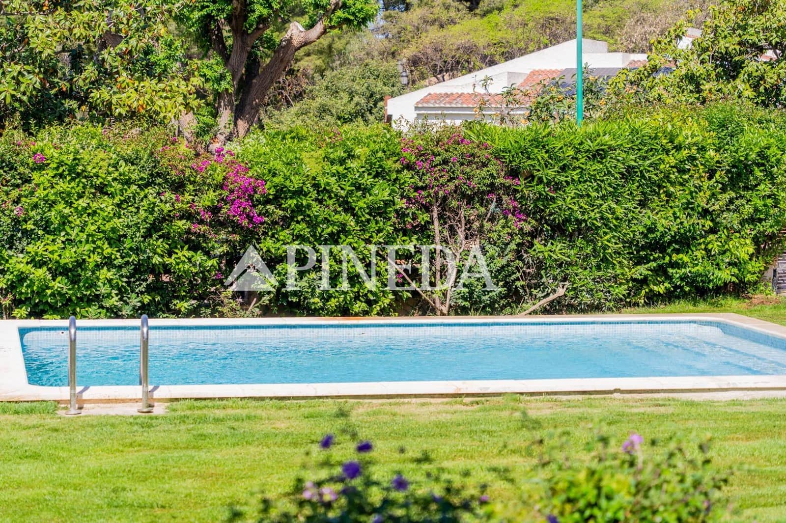 5 Zimmer Villa zu verkaufen in Pucol mit Pool - 1.250.000 € (Ref: 9829088)