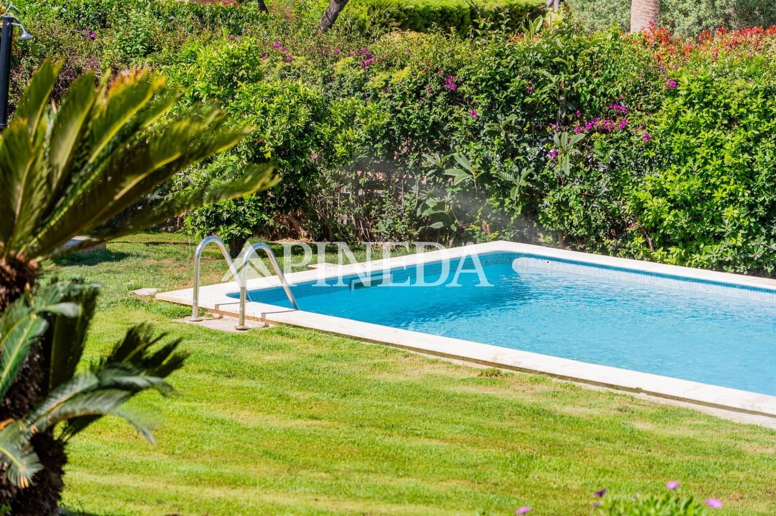 5 Zimmer Villa zu verkaufen in Pucol mit Pool - 1.250.000 € (Ref: 9829088)