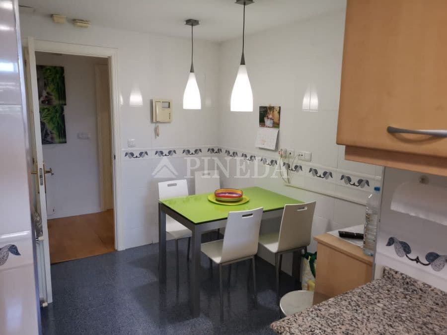 3 camera da letto Appartamento da affittare in Valencia citta con piscina garage - 2.000 € (Rif: 9855448)