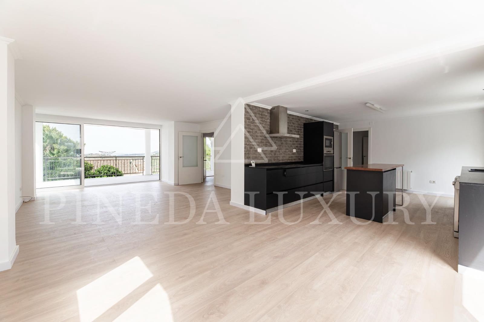 6 soverom Villa til salgs i Pucol med svømmebasseng garasje - € 1 350 000 (Ref: 9876421)
