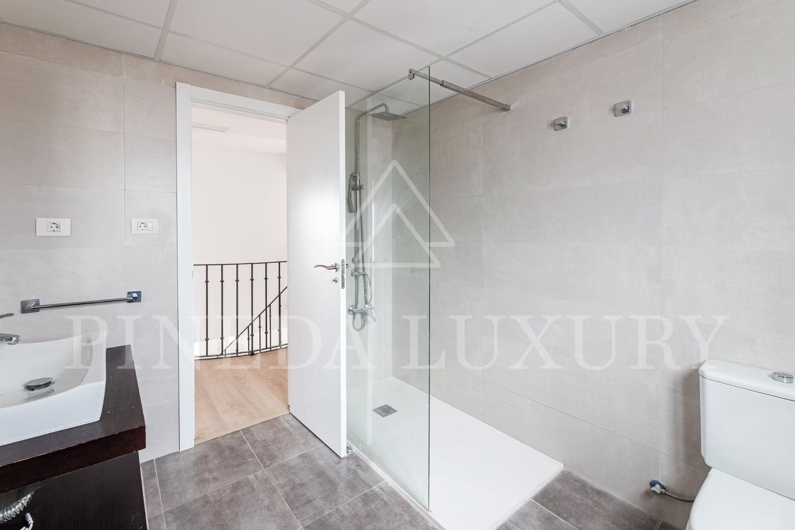 6 soverom Villa til salgs i Pucol med svømmebasseng garasje - € 1 350 000 (Ref: 9876421)