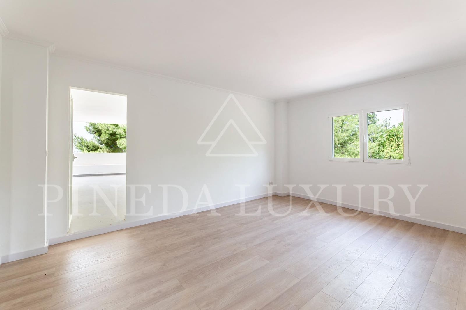 6 soverom Villa til salgs i Pucol med svømmebasseng garasje - € 1 350 000 (Ref: 9876421)