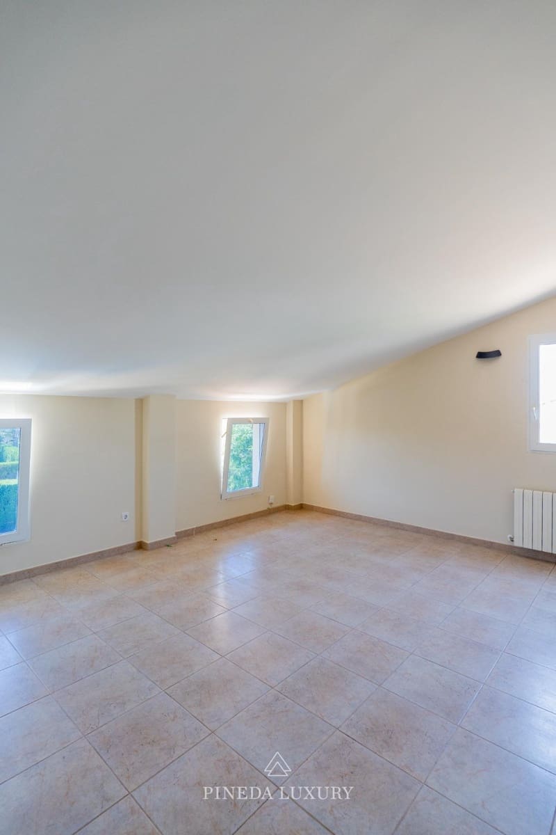 4 Zimmer Villa zu vermieten in Pucol mit Pool Garage - 3.000 € (Ref: 9942525)