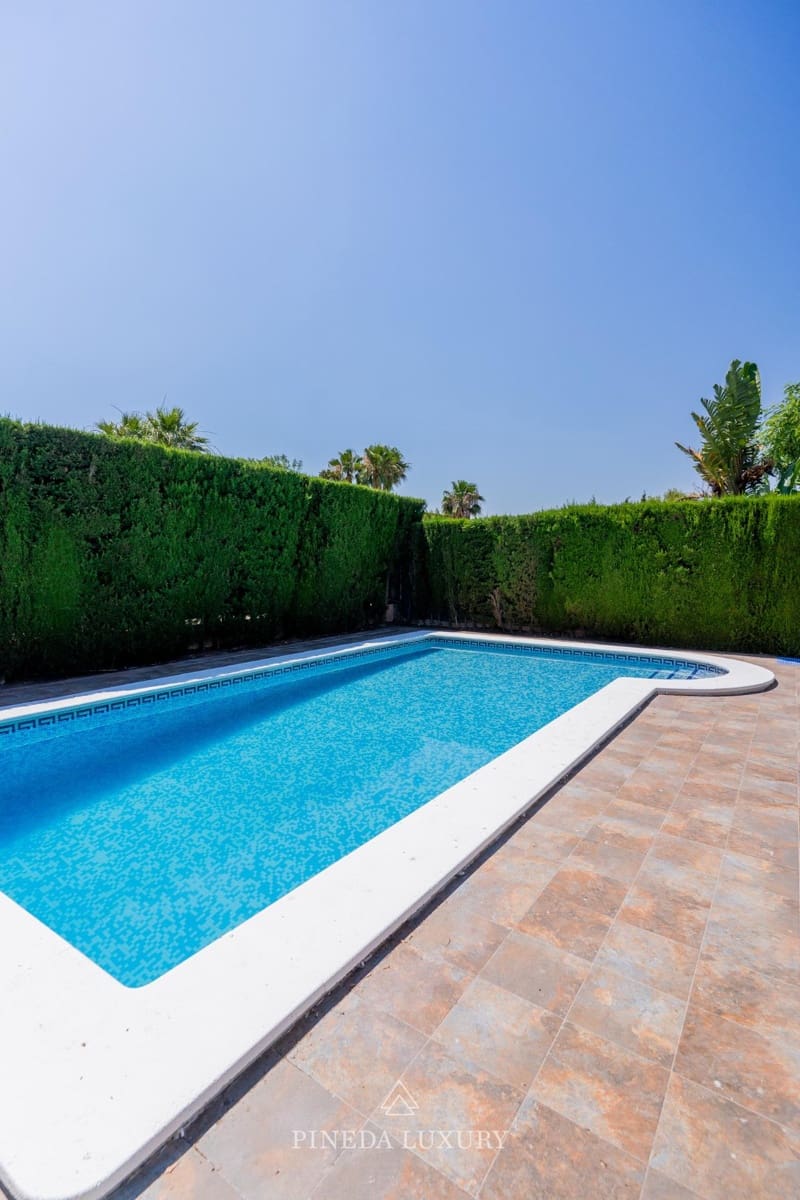 4 Zimmer Villa zu vermieten in Pucol mit Pool Garage - 3.000 € (Ref: 9942525)