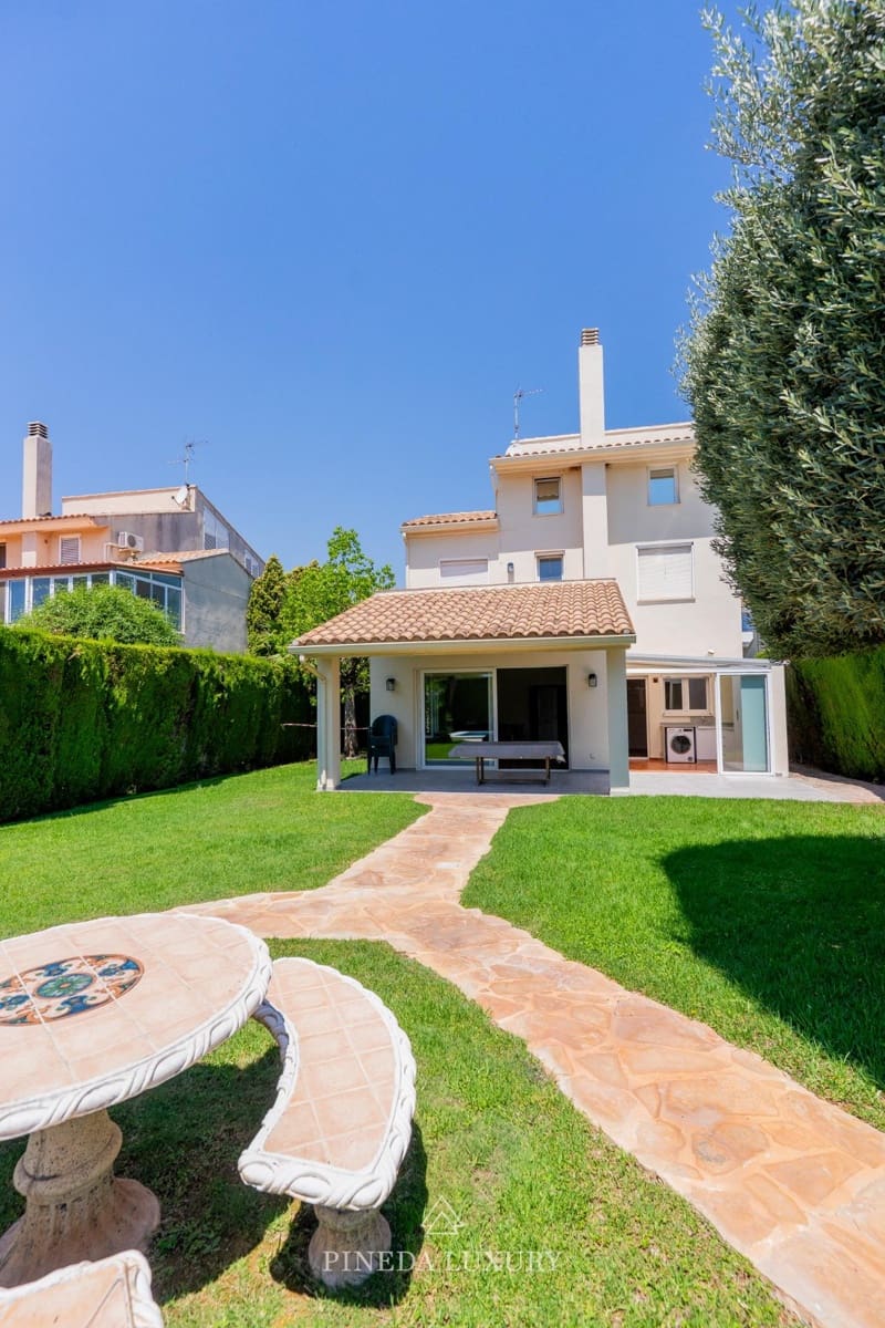 4 Zimmer Villa zu vermieten in Pucol mit Pool Garage - 3.000 € (Ref: 9942525)