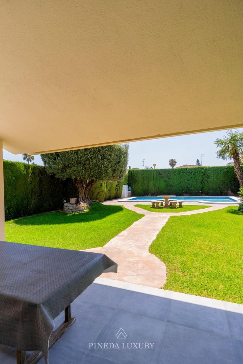 4 Zimmer Villa zu vermieten in Pucol mit Pool Garage - 3.000 € (Ref: 9942525)