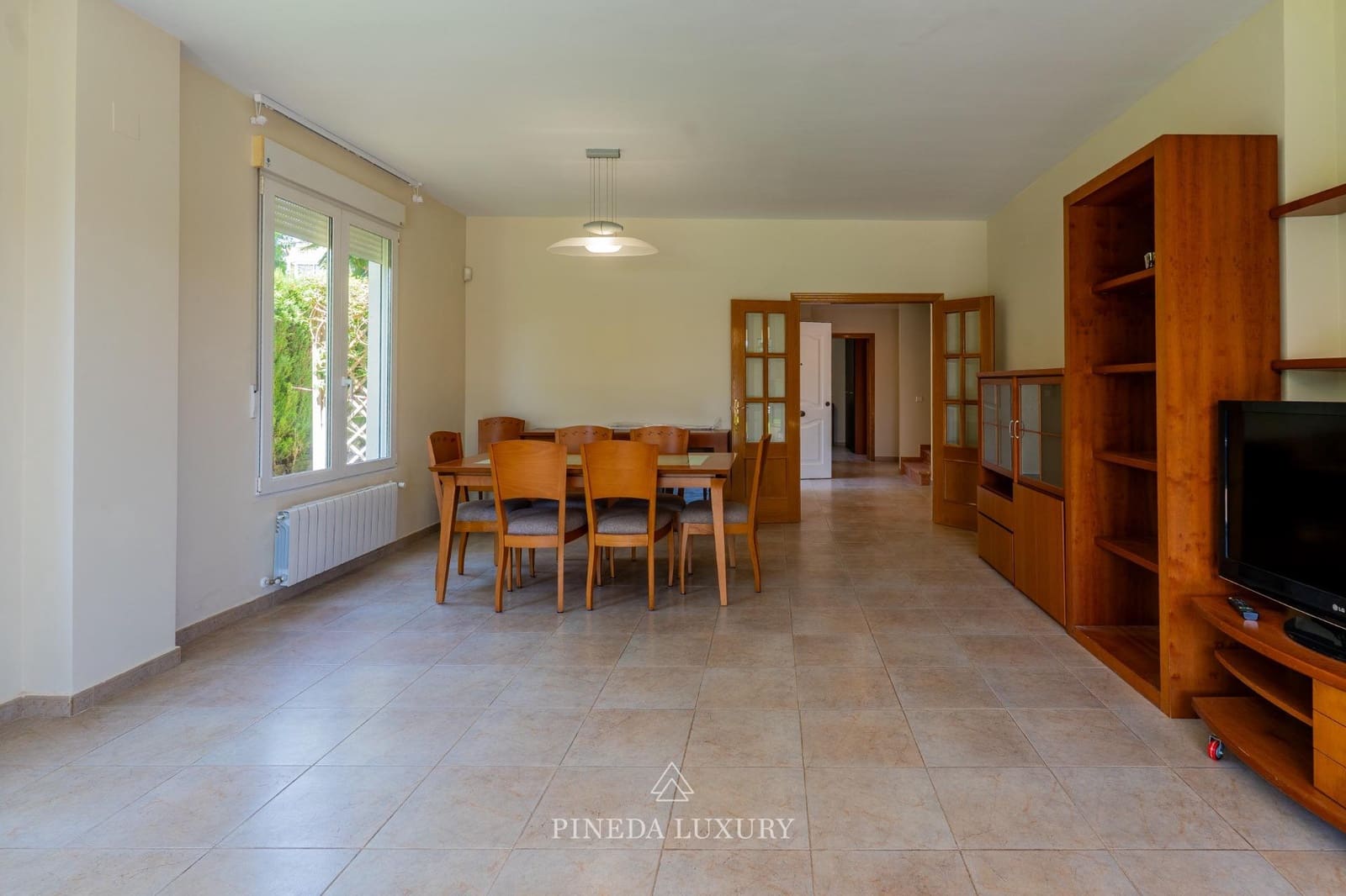 4 Zimmer Villa zu vermieten in Pucol mit Pool Garage - 3.000 € (Ref: 9942525)