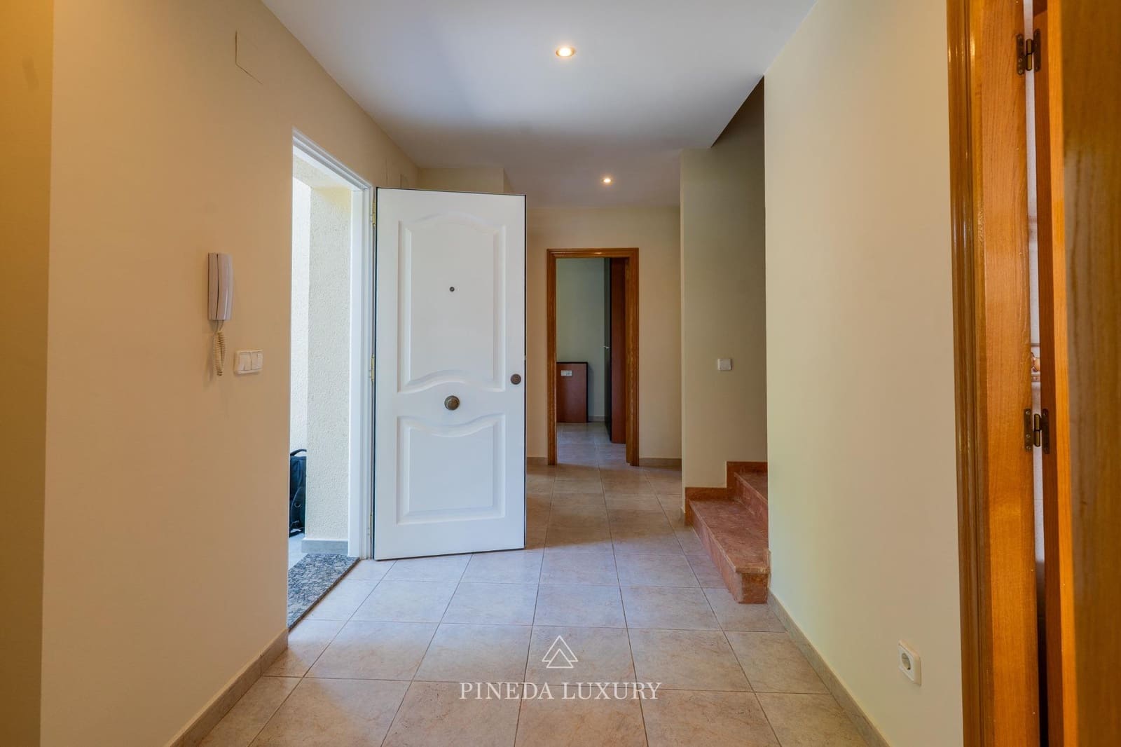 4 Zimmer Villa zu vermieten in Pucol mit Pool Garage - 3.000 € (Ref: 9942525)